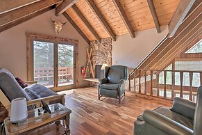 Black Hills Hideaway w/ Wraparound Deck & Hot Tub!