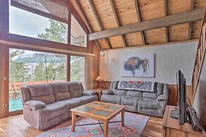 Black Hills Hideaway w/ Wraparound Deck & Hot Tub!