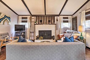 Calming Shenandoah Valley Cabin w/ Hot Tub!