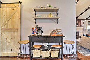 Calming Shenandoah Valley Cabin w/ Hot Tub!