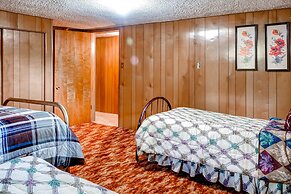 Charming Tropic Home by a Farm: Near Bryce Canyon!