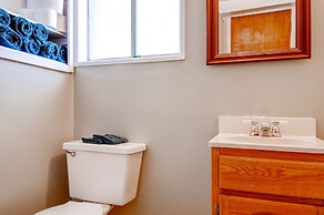 Charming Tropic Home by a Farm: Near Bryce Canyon!