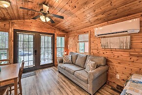 Beautiful New Bern Studio Cabin w/ Fire Pit!