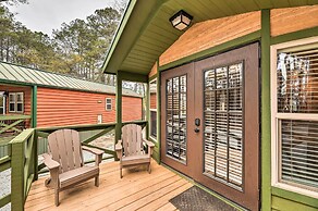 Beautiful New Bern Studio Cabin w/ Fire Pit!