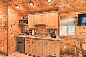 Beautiful New Bern Studio Cabin w/ Fire Pit!