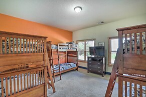 Getaway Chalet in Mars Hill w/ Hot Tub & Views!
