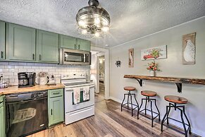 Charming Waynesville Cottage < 2 Mi to Main St