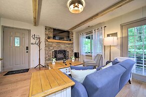 Charming Maggie Valley Getaway w/ Fire Pit!