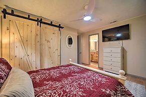 Charming Maggie Valley Getaway w/ Fire Pit!