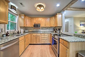 Charming Maggie Valley Getaway w/ Fire Pit!