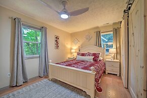 Charming Maggie Valley Getaway w/ Fire Pit!