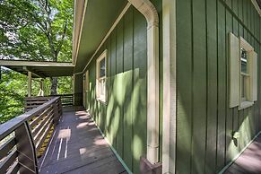 Charming Maggie Valley Getaway w/ Fire Pit!