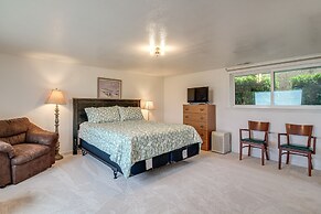 Cliffside Lighthouse Beach Home w/ Ocean View