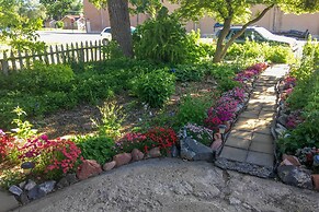Cozy & Vintage Cedar City Apartment w/ Fire Pit!
