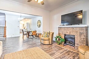 Cozy + Modern Indy House ~ 5 Mi to Downtown!