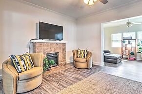 Cozy + Modern Indy House ~ 5 Mi to Downtown!