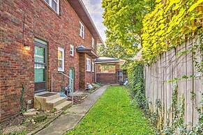 Cozy + Modern Indy House ~ 5 Mi to Downtown!