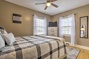 Chic & Cozy Greensboro Home, 2 Mi to Dtwn!