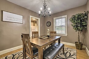 Chic & Cozy Greensboro Home, 2 Mi to Dtwn!