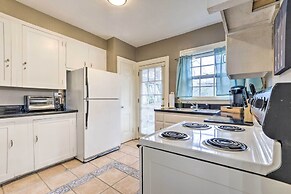 Chic & Cozy Greensboro Home, 2 Mi to Dtwn!