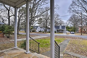 Chic & Cozy Greensboro Home, 2 Mi to Dtwn!