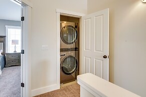 'echo Base Lodge' Near Holiday Valley Slopes!