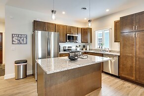 'echo Base Lodge' Near Holiday Valley Slopes!