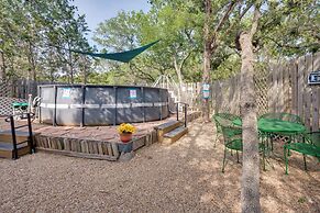 Charming Canyon Lake Cottage w/ Pool & BBQ Pit!