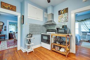 Charming Canyon Lake Cottage w/ Pool & BBQ Pit!