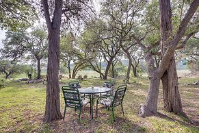 Charming Canyon Lake Cottage w/ Pool & BBQ Pit!