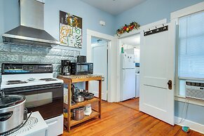 Charming Canyon Lake Cottage w/ Pool & BBQ Pit!