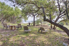 Charming Canyon Lake Cottage w/ Pool & BBQ Pit!