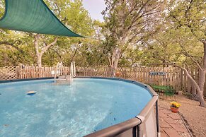 Charming Canyon Lake Cottage w/ Pool & BBQ Pit!