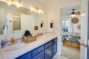 Dreamy Catalina Island Home, Walk to Beach & Ferry