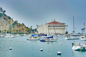 Dreamy Catalina Island Home, Walk to Beach & Ferry