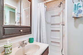 Pet-friendly Somerset Cottage Near Boat Ramps!