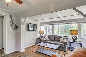 Pet-friendly Somerset Cottage Near Boat Ramps!