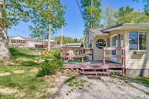 Pet-friendly Somerset Cottage Near Boat Ramps!