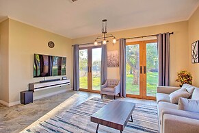Charming Gainesville Retreat: Barn, Horses Welcome