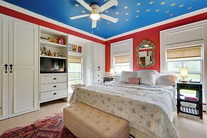 Gorgeous Victorian-style House w/ Hilltop Pool!