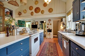 Gorgeous Victorian-style House w/ Hilltop Pool!