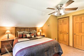 Black Mountain Cabin w/ Screened Porch + Views!