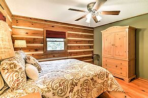 Black Mountain Cabin w/ Screened Porch + Views!