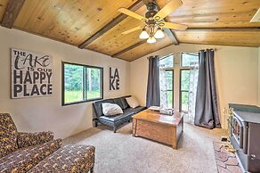 Cute Donnelly Cabin in the Woods w/ Fire Pit!