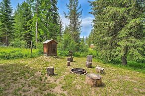 Cute Donnelly Cabin in the Woods w/ Fire Pit!