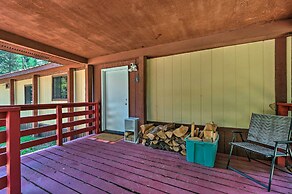 Cute Donnelly Cabin in the Woods w/ Fire Pit!