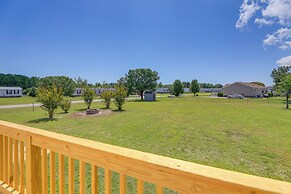 Family Home + Fire Pit & Deck, 11 Miles to Beach!