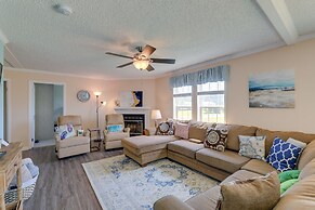 Family Home + Fire Pit & Deck, 11 Miles to Beach!