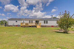 Family Home + Fire Pit & Deck, 11 Miles to Beach!