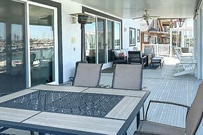 Private Dock: Discovery Bay Vacation Rental!